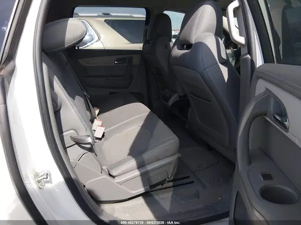 1GNKRFKD7HJ329485 2017 CHEVROLET TRAVERSE - Image 8