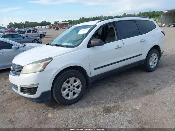 1GNKRFKD8GJ136907 2016 CHEVROLET TRAVERSE - Image 2