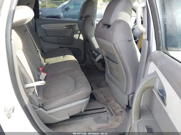 1GNKRFKD8GJ136907 2016 CHEVROLET TRAVERSE - Image 8