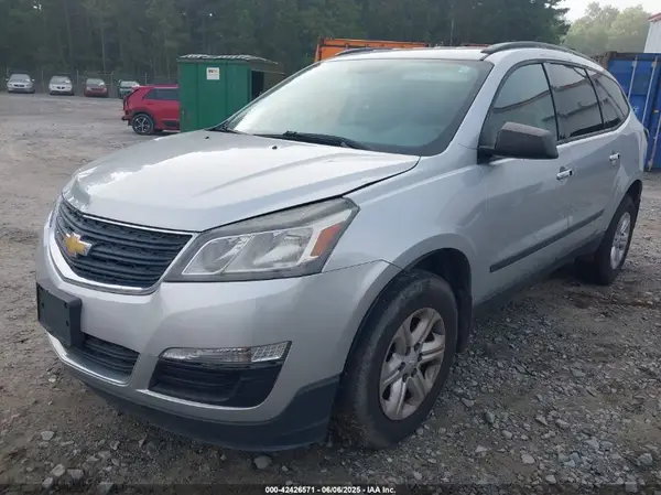 1GNKRFKD8GJ343572 2016 CHEVROLET TRAVERSE - Image 2