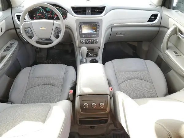 1GNKRFKD8HJ110065 2017 CHEVROLET TRAVERSE - Image 8