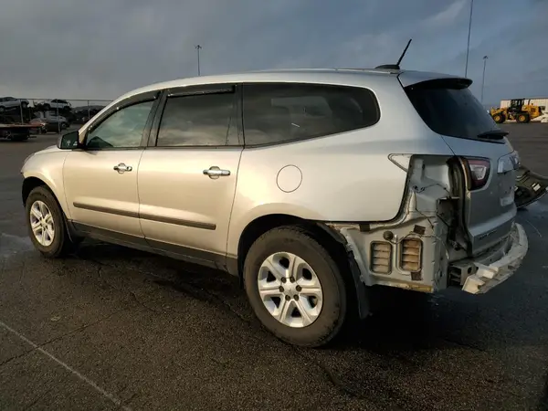 1GNKRFKD8HJ169259 2017 CHEVROLET TRAVERSE - Image 2