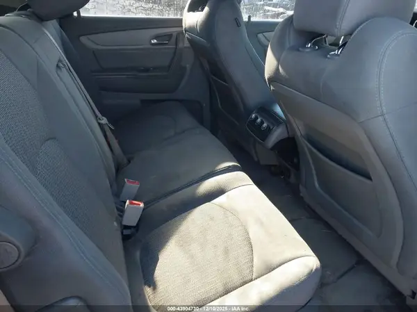1GNKRFKD8HJ290065 2017 CHEVROLET TRAVERSE - Image 8
