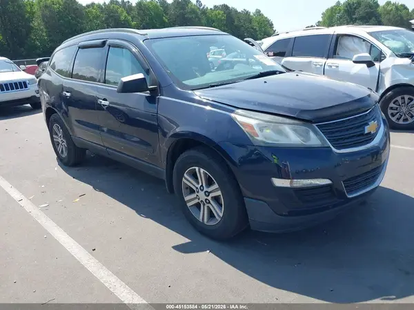 1GNKRFKD8HJ303297 2017 CHEVROLET TRAVERSE - Image 1