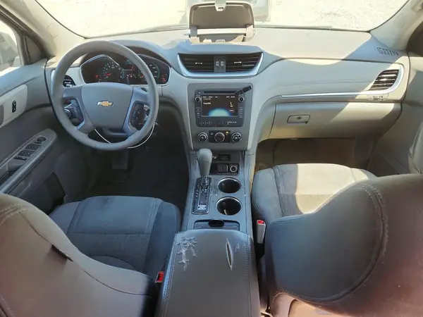 1GNKRFKD8HJ307060 2017 CHEVROLET TRAVERSE - Image 8