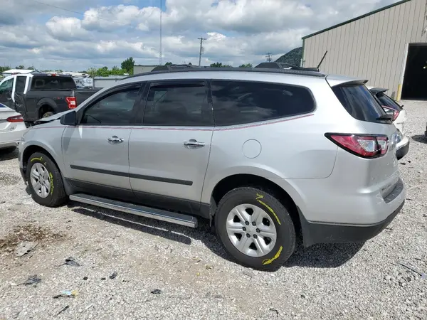 1GNKRFKD8HJ326725 2017 CHEVROLET TRAVERSE - Image 2