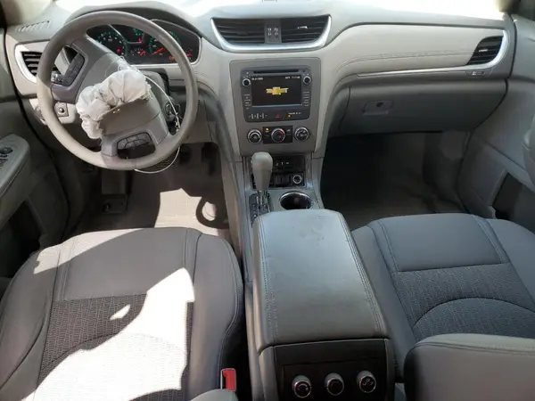 1GNKRFKD8HJ326725 2017 CHEVROLET TRAVERSE - Image 8