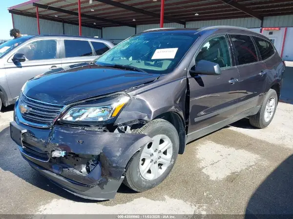 1GNKRFKD9GJ208083 2016 CHEVROLET TRAVERSE - Image 2