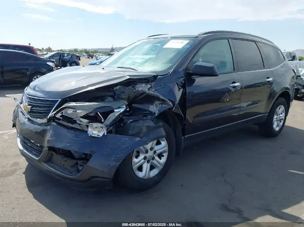 1GNKRFKD9GJ293779 2016 CHEVROLET TRAVERSE - Image 2