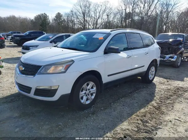 1GNKRFKD9GJ348764 2016 CHEVROLET TRAVERSE - Image 2