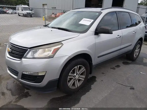 1GNKRFKD9HJ118840 2017 CHEVROLET TRAVERSE - Image 2