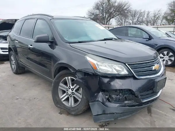 1GNKRFKD9HJ147321 2017 CHEVROLET TRAVERSE - Image 1