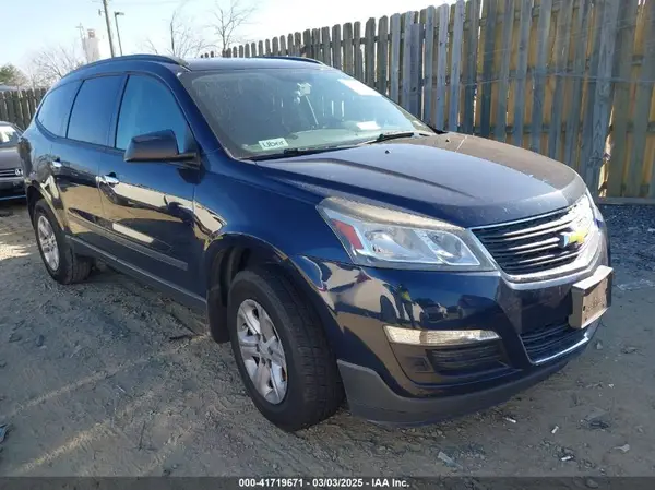 1GNKRFKD9HJ224866 2017 CHEVROLET TRAVERSE - Image 1