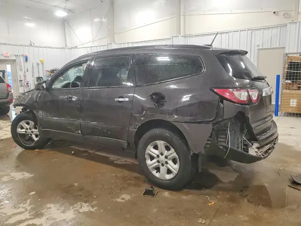 1GNKRFKD9HJ304183 2017 CHEVROLET TRAVERSE - Image 2