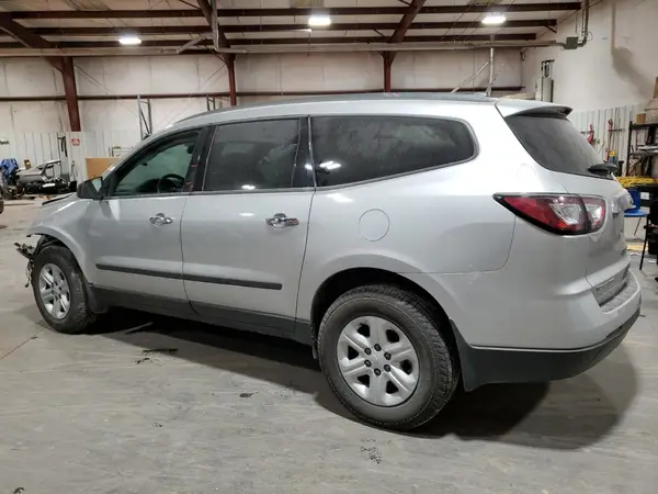 1GNKRFKD9HJ351729 2017 CHEVROLET TRAVERSE - Image 2