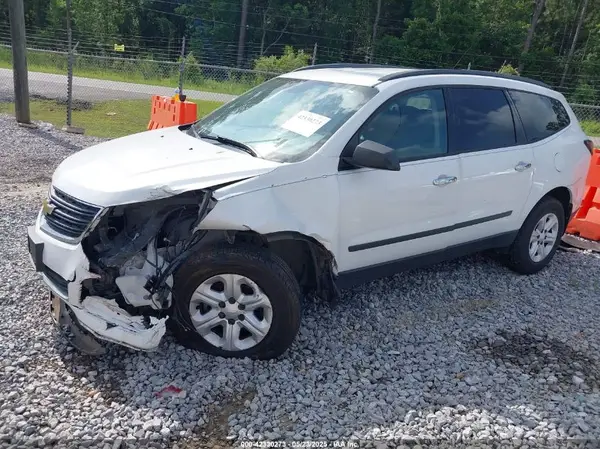 1GNKRFKDXGJ173277 2016 CHEVROLET TRAVERSE - Image 2