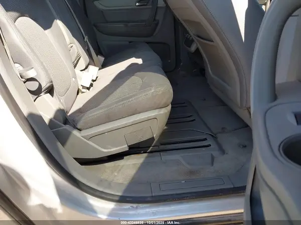 1GNKRFKDXGJ267840 2016 CHEVROLET TRAVERSE - Image 8