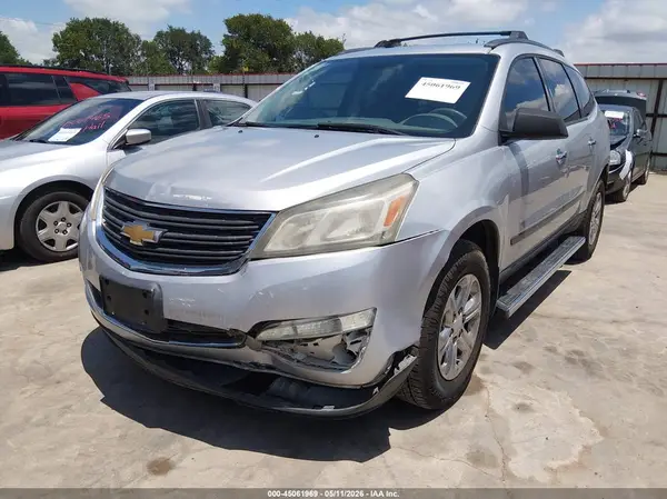 1GNKRFKDXHJ155539 2017 CHEVROLET TRAVERSE - Image 2