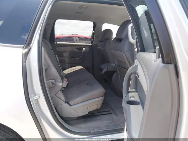 1GNKRFKDXHJ155539 2017 CHEVROLET TRAVERSE - Image 8