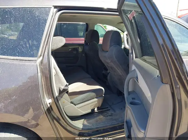 1GNKRFKDXHJ184748 2017 CHEVROLET TRAVERSE - Image 8