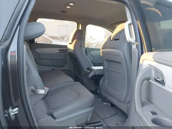 1GNKRFKDXHJ225623 2017 CHEVROLET TRAVERSE - Image 8