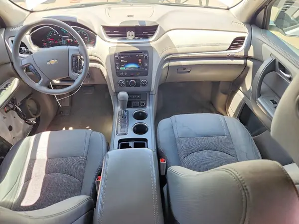 1GNKRFKDXHJ228344 2017 CHEVROLET TRAVERSE - Image 8