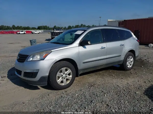 1GNKRFKDXHJ277785 2017 CHEVROLET TRAVERSE - Image 2