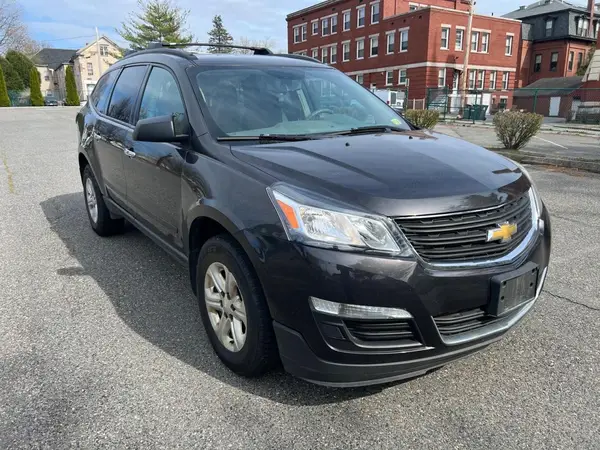 1GNKRFKDXHJ326581 2017 CHEVROLET TRAVERSE - Image 1