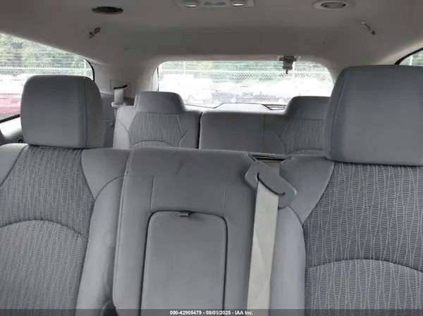 1GNKRFKDXHJ330372 2017 CHEVROLET TRAVERSE - Image 8