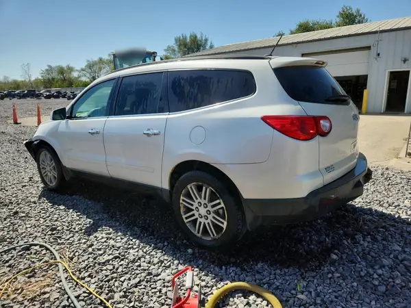 1GNKRGED9BJ102954 2021 CHEVROLET TRAVERSE - Image 2