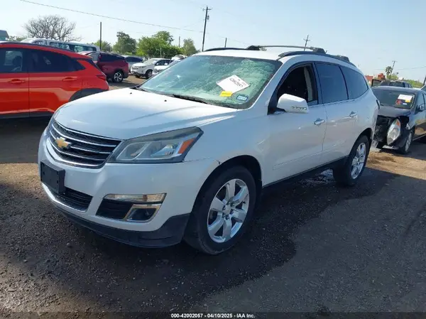 1GNKRGKD0GJ137863 2016 CHEVROLET TRAVERSE - Image 2