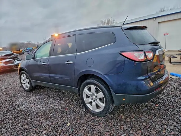 1GNKRGKD0GJ142139 2016 CHEVROLET TRAVERSE - Image 2