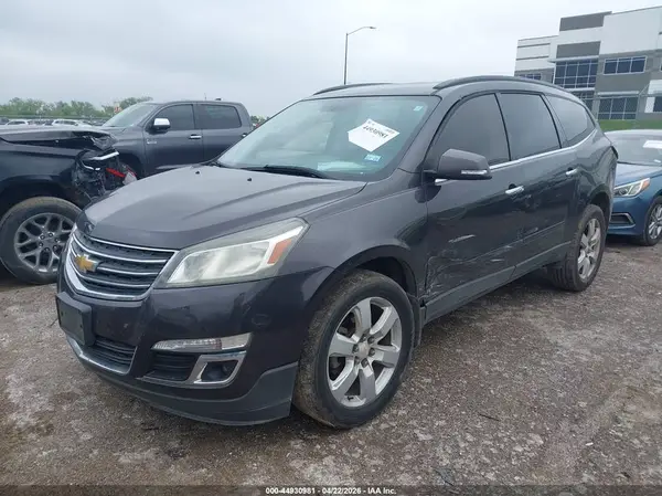 1GNKRGKD0GJ267576 2016 CHEVROLET TRAVERSE - Image 2
