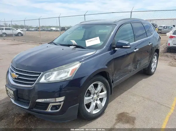 1GNKRGKD0GJ277668 2016 CHEVROLET TRAVERSE - Image 2