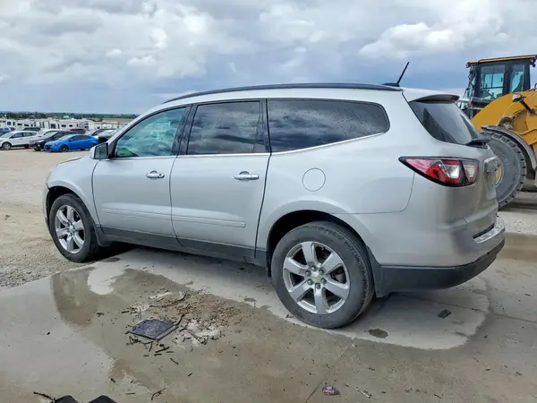 1GNKRGKD0HJ110101 2017 CHEVROLET TRAVERSE - Image 2