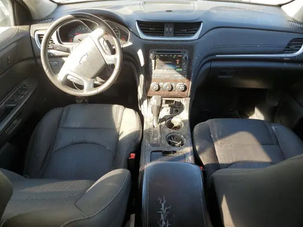 1GNKRGKD0HJ132986 2017 CHEVROLET TRAVERSE - Image 8