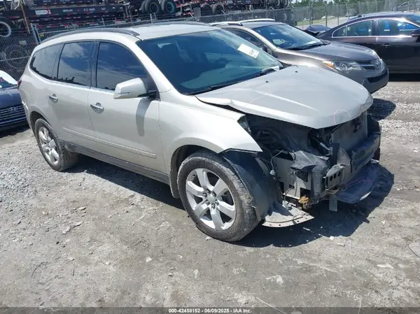 1GNKRGKD0HJ161808 2017 CHEVROLET TRAVERSE - Image 1