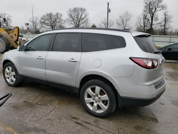 1GNKRGKD0HJ183002 2017 CHEVROLET TRAVERSE - Image 2