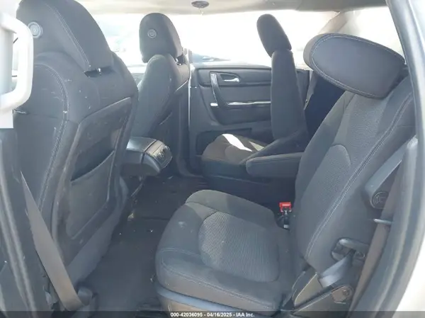 1GNKRGKD0HJ198289 2017 CHEVROLET TRAVERSE - Image 8