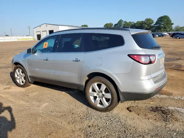 1GNKRGKD0HJ218136 2017 CHEVROLET TRAVERSE - Image 2