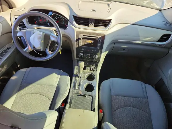 1GNKRGKD0HJ218590 2017 CHEVROLET TRAVERSE - Image 8