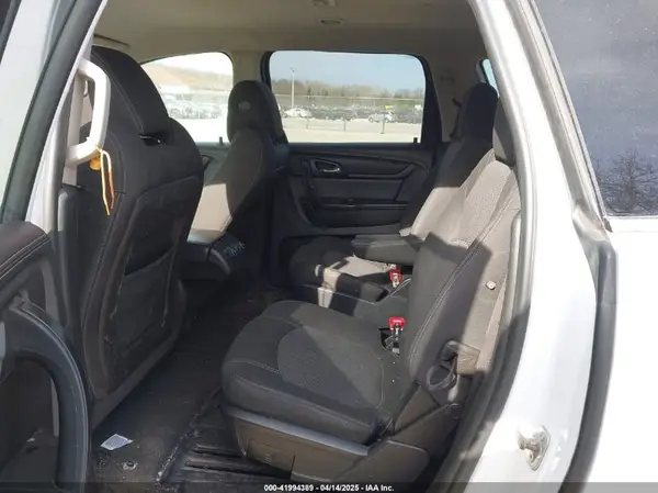 1GNKRGKD0HJ230982 2017 CHEVROLET TRAVERSE - Image 8