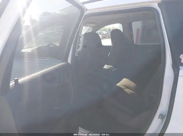 1GNKRGKD0HJ235034 2017 CHEVROLET TRAVERSE - Image 8