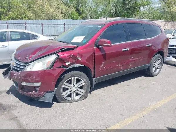 1GNKRGKD0HJ235079 2017 CHEVROLET TRAVERSE - Image 2