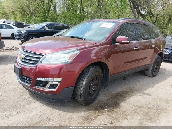 1GNKRGKD0HJ247944 2017 CHEVROLET TRAVERSE - Image 2