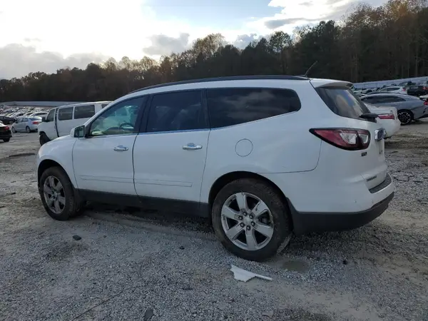 1GNKRGKD0HJ274979 2017 CHEVROLET TRAVERSE - Image 2