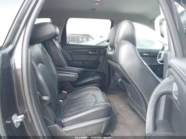 1GNKRGKD0HJ295167 2017 CHEVROLET TRAVERSE - Image 8