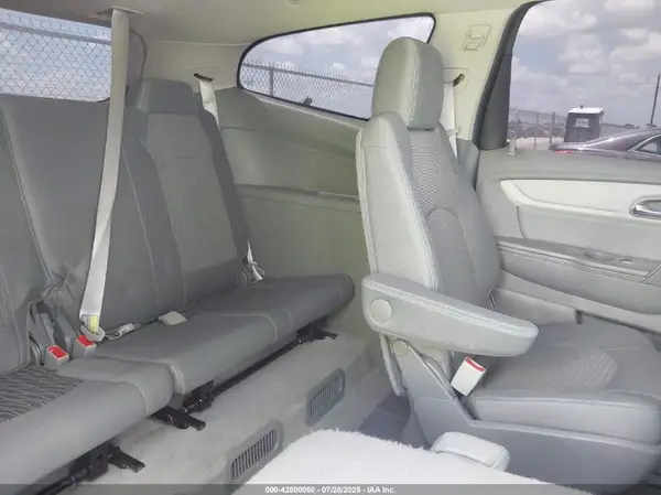 1GNKRGKD0HJ304272 2017 CHEVROLET TRAVERSE - Image 8