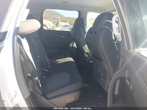 1GNKRGKD0HJ305874 2017 CHEVROLET TRAVERSE - Image 8
