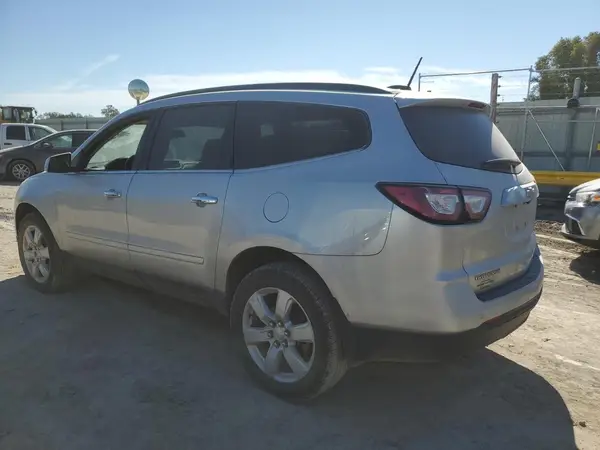 1GNKRGKD0HJ311769 2017 CHEVROLET TRAVERSE - Image 2